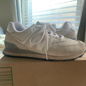 Women’s 574 New Balance sneakers